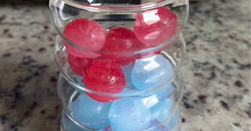 Magic Melt Ice Cubes