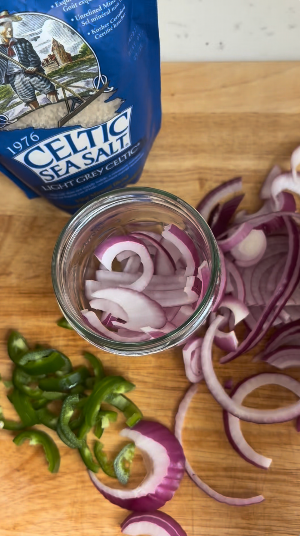 Spicy Pickled Onions with Celtic Sea Salt®
